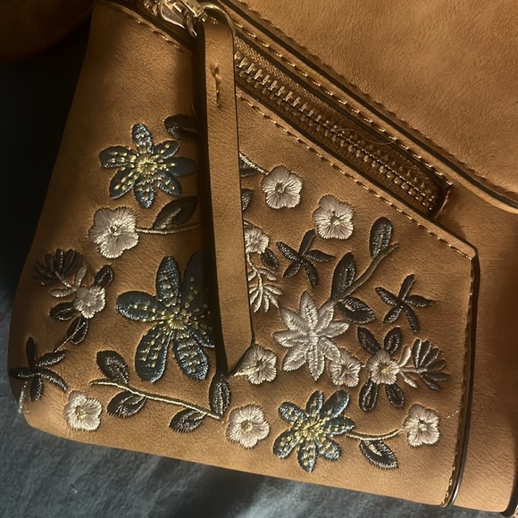 NWOT ALTARD STATE PURSE - Picture 3 of 8